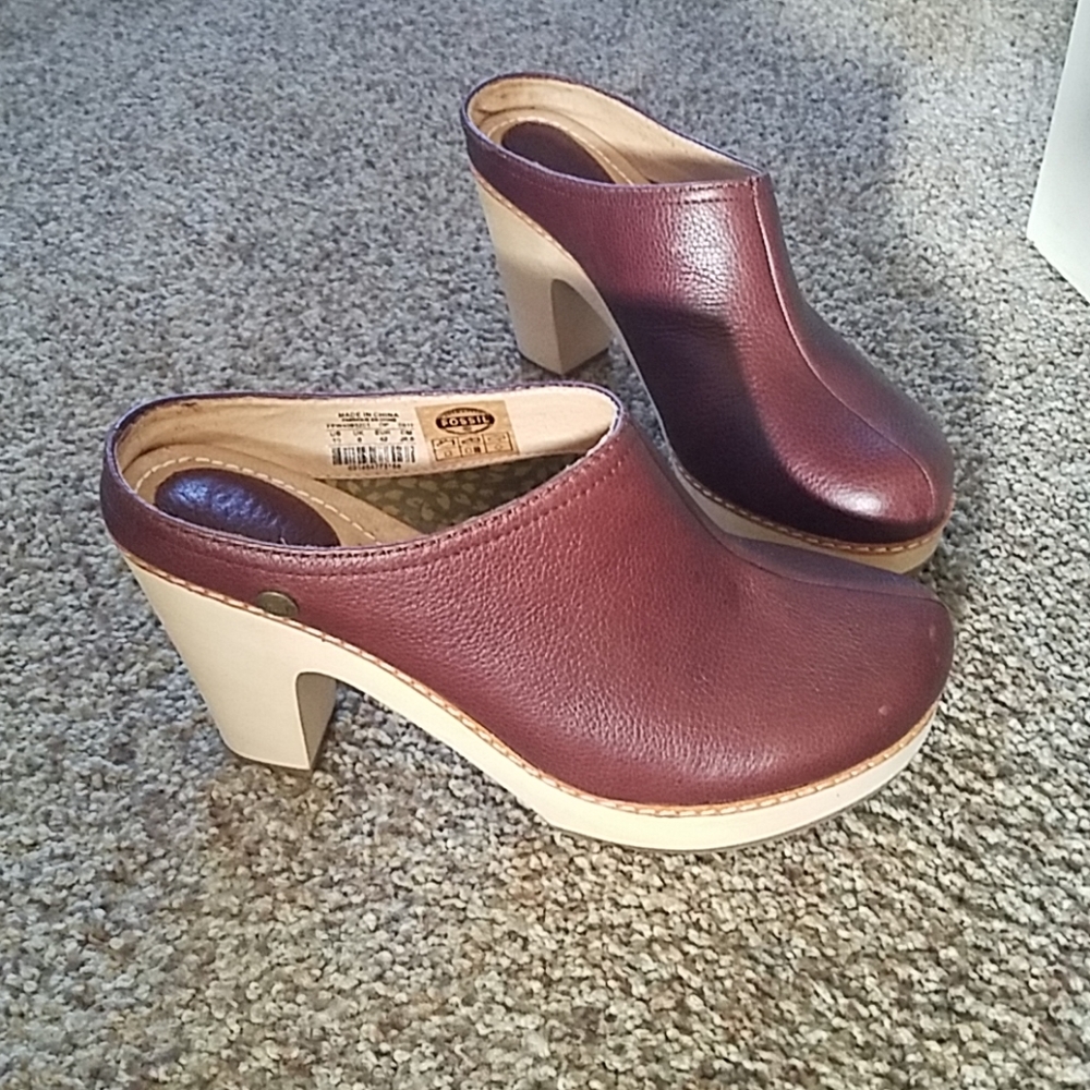 Clogs